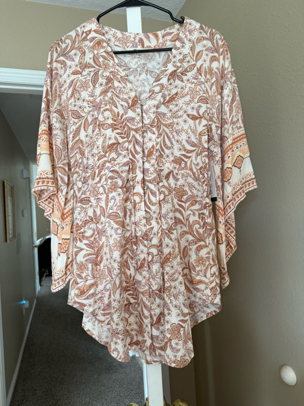 Rip Curl Cream and Rust Paisley Button-Front Tunic